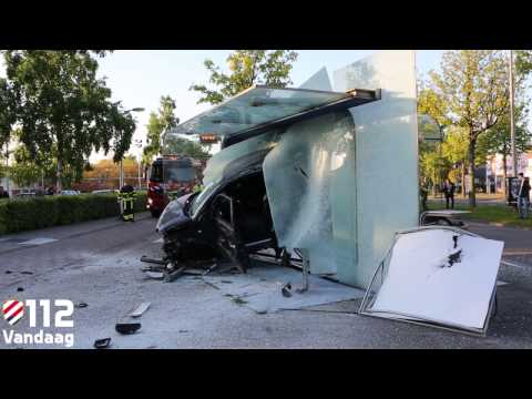 Gewonden bij crash in Tilburg