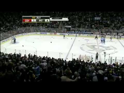 Sidney Crosby Hat Trick + 200 th Goal (27/11/2010)
