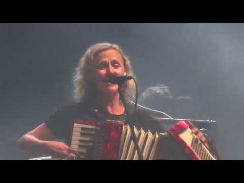 Tři Sestry - Já jsem Aleš (Rockování nad Olzou 2021)