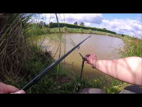 Float ledgering made easy - Using the Locslide float