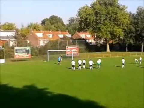 VoetbalinBreda: Penalty Mohammed 'Dex' Mejout, Groen Wit