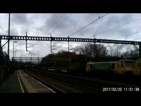 90049 + 90045 at Tamworth on 4M27 Coatbridge to Daventry 25/02/17