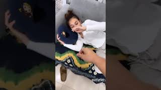 Download lagu Manisnya Cara Boy Ngebangunin Ayu Saat Mau Pamit #shorts #boywilliam #ayutingting mp3