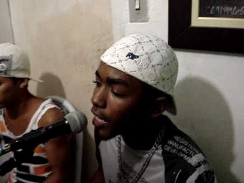 ENSAIO DO GRUPO NOVA RAÇA MUSICA VOU DEIXAR DE TE AMAR