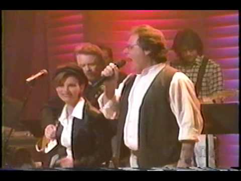 Martina McBride - 04  Two More Bottles Of Wine (with Delbert McClinton & Lee Roy Parnell)