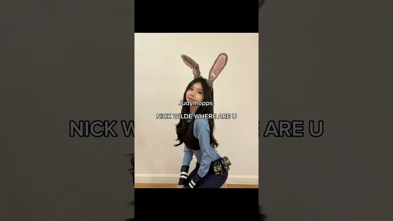 Halloween costumes I BETTER see 🙏🫶#halloween #costume#cosplay#subwaysurfers#monsterhigh#lorax #cute