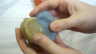 preview picture of video 'Oakmoss and Sage Heart Soaps, Unmolding CP Soap'