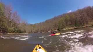 preview picture of video 'New River 5/3/2014 Day Paddle'