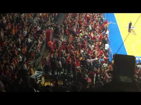 OMUZ OMUZA - GALATASARAY BASKET EUROCUP FINAL MAÇI - ABDİ İPEKÇİ İNANILMAZ ATMOSFER – 27.04.2016