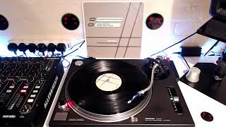 TR Junior Feat. Kirsty - Rock With Me (Lange Instrumental)