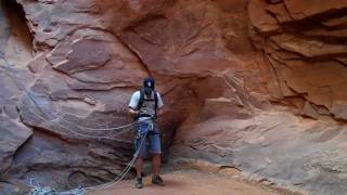 preview picture of video 'Jaaaaaacka PO! Reppelling in Midevil Canyon Moab, Utah'