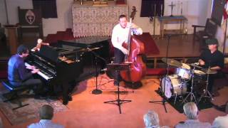 Ioannis Goudelis Trio: "Almost Like Being in Love"