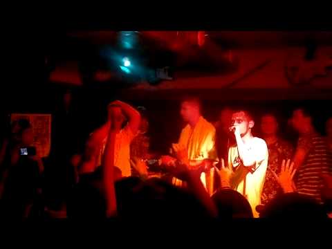 Majk Spirit feat. H16 - Legendárna,Hennessy Live