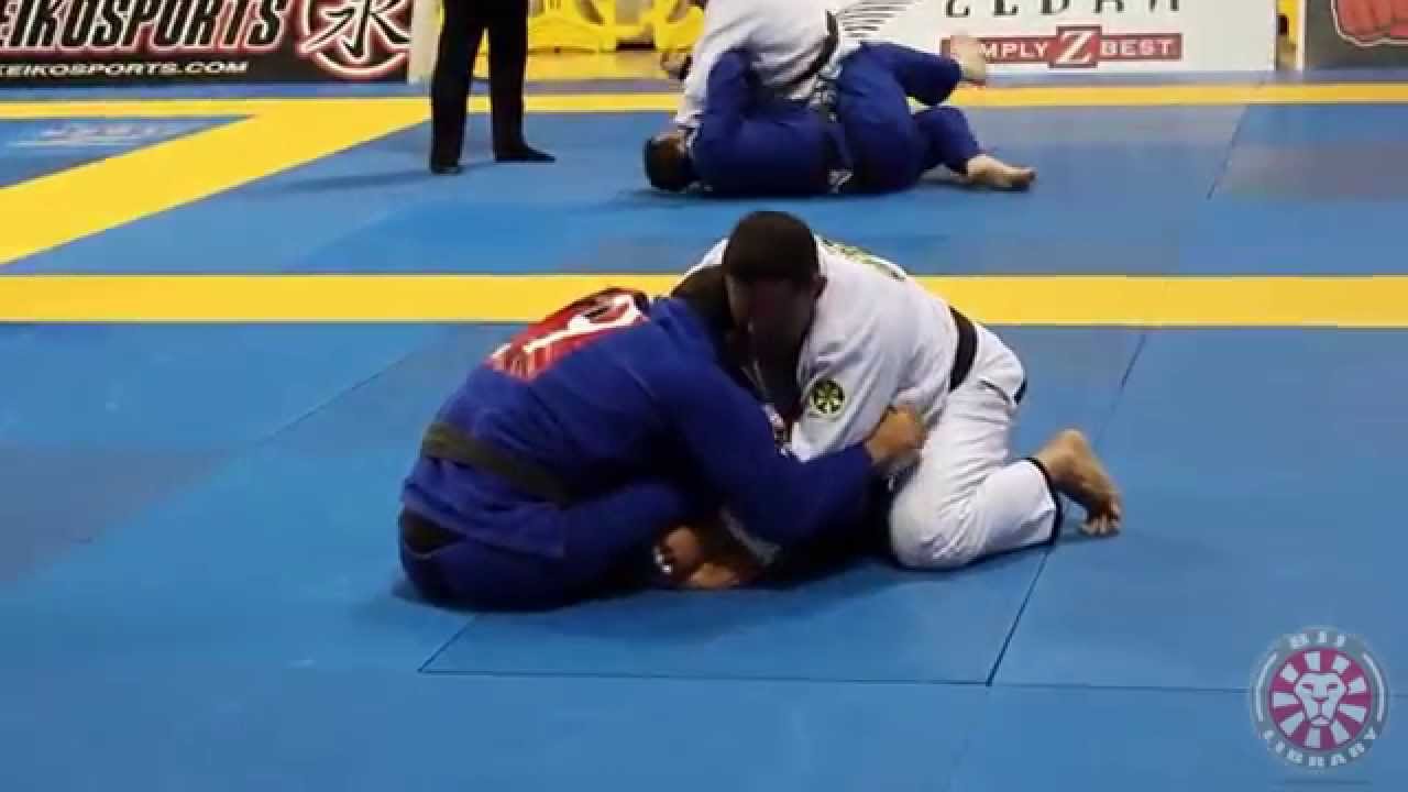 Saulo Ribeiro vs Eduardo Telles - Senior 1 Absolutes Fight 2- 2013 IBJJF Master Senior Worlds