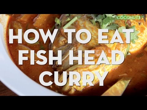 Como comer curry de cabeça de peixe de Cingapura