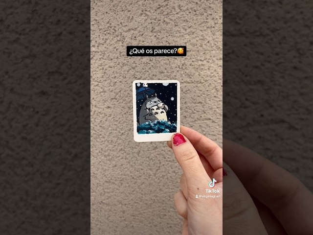 Vídeo relacionado con Tenvinilo | Póster Personalizado efecto Studio Ghibli | Foto y Texto | Regalo Original Personalizable | Accesorios Decorativos para el Hogar | Impresión en Papel Fotográfico | 35l x 50an cm