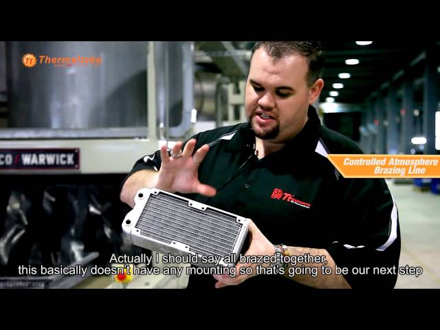 Két nước Thermaltake Pacific R240