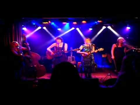 Abalone Dots - Long Lonely Road [Live @ Nalen]
