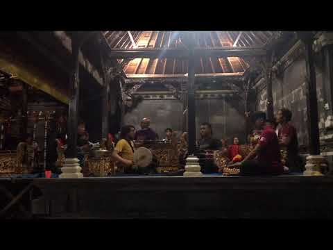 Proses latian “Tabuh Gasuri”