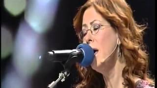 Kadr z teledysku Adıyaman Türküsü tekst piosenki İlkay Akkaya