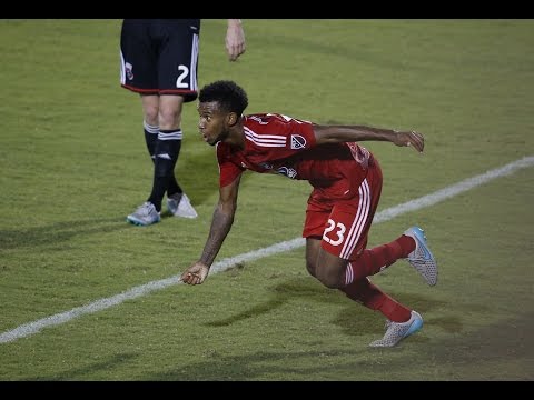 GOAL: Kellyn Acosta with incredible third for FC Dallas