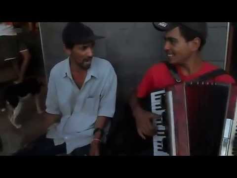 Buteco, cachaça e calango! Eles são demais!