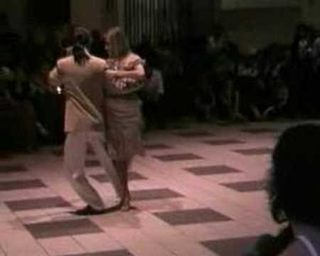  Andrea Misse  and  Javier Rodriguez  are  dancing  to  the  tango  "  A Evaristo Carriego  "