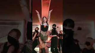 Download lagu hot rap her expression is hot #jennie #blackpink #pinkvenom #blink #shorts #raselgazi mp3