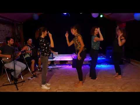 Children's Polka // Feet in the Dance