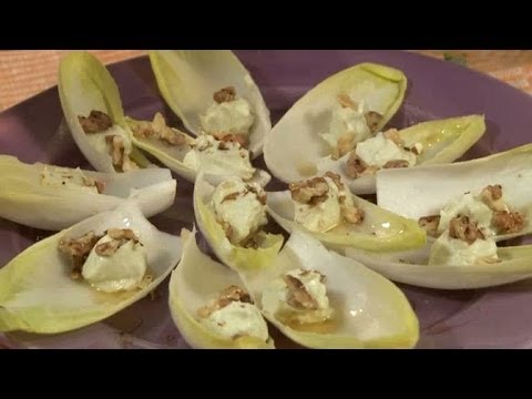 Mitt kök: Endiveblad med ädelost och valnöt - TV4