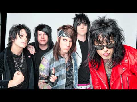 Falling In Reverse - "Caught Like A Fly"