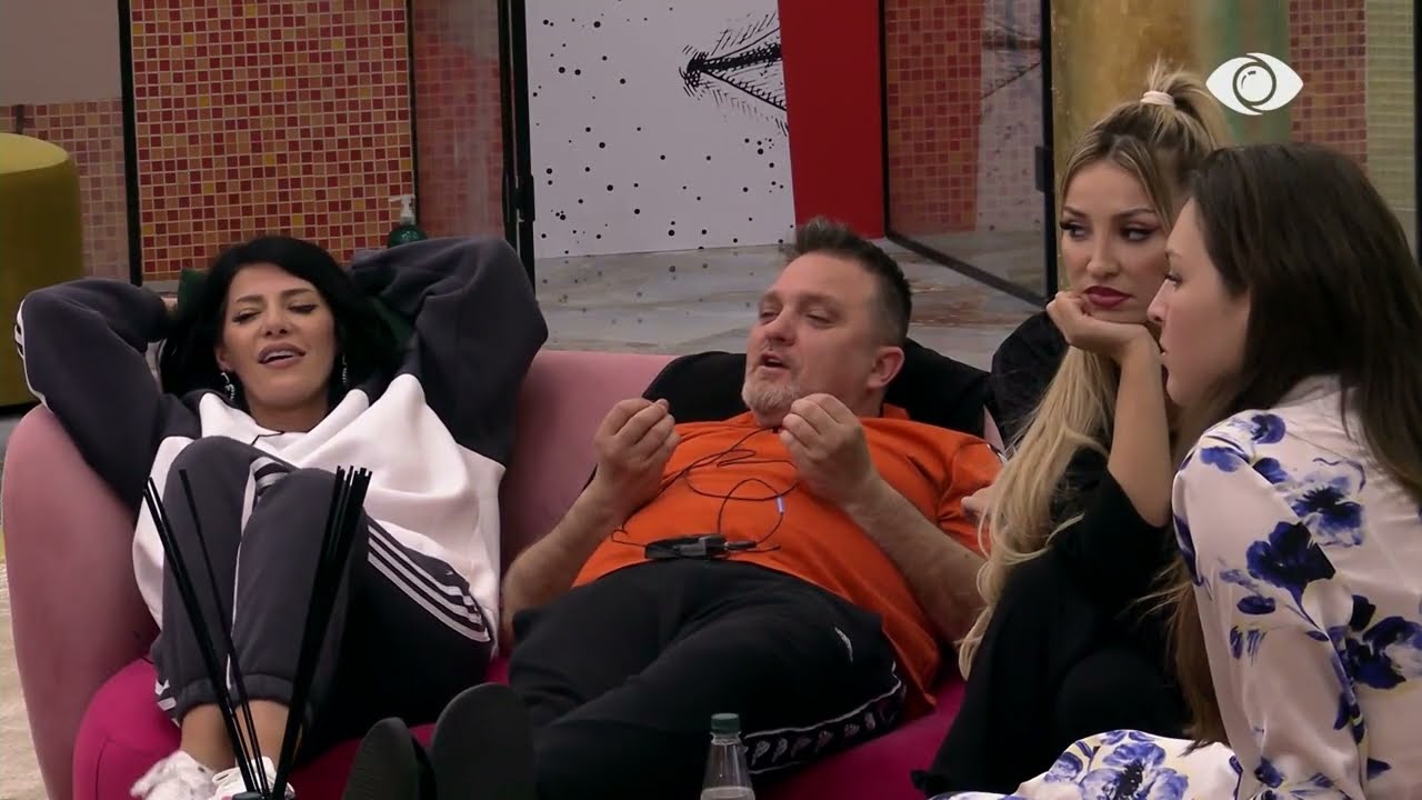 “Pse je kaq i qetë kur jeni ndarë?”/ Romeo-Ledjonës: Çfarë do, të zihem? Heidi: Është e ndërlikuar…