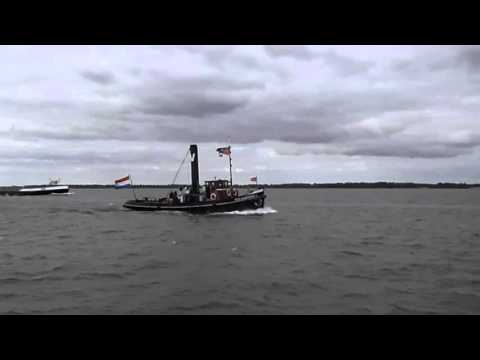 stoomsleepboot volharding 1 op het haringvliet.