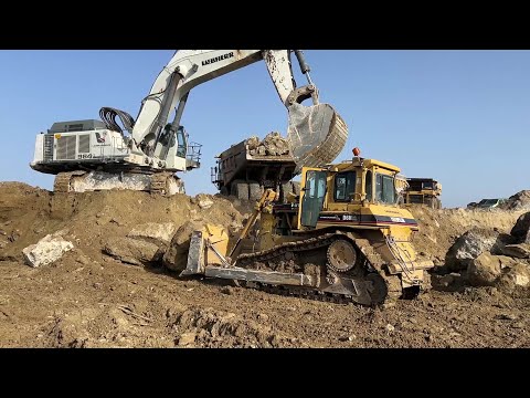 Caterpillar D6H Bulldozer Working On Mines - Labrianidis Mining Works
