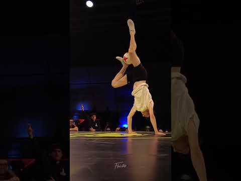 That’s that French flava @gactristan 🇫🇷🔥😘 #freestylefootball #flair20 #shorts