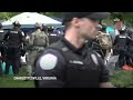 Police break up encampment of pro-Palestinian protesters at University of Virginia - Video