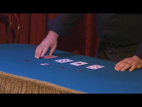 Debajo by Juan Luis Rubiales