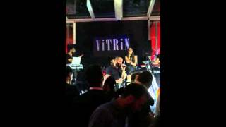 Berkay İnanırım - Benim Hikayem Canlı Etiler Vitrin  HD