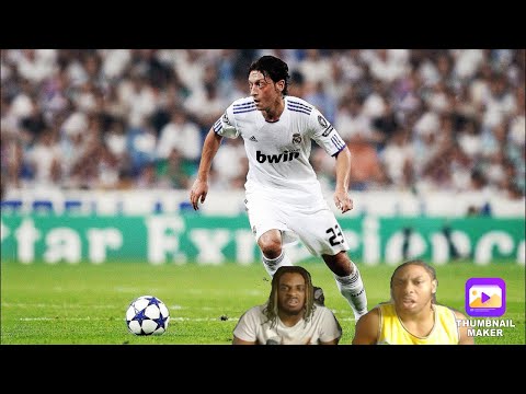 You Can't Teach Vision Like Mesut Özil's!