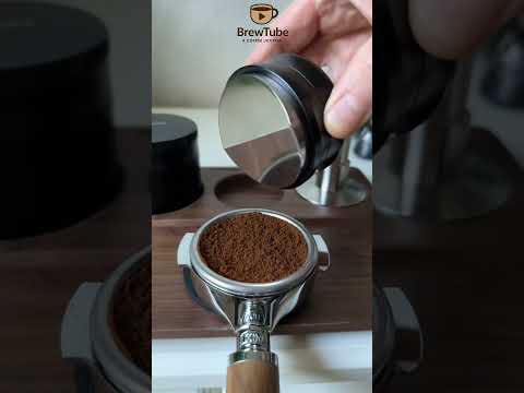 Mastering Espresso at Home âïž Perfect shot, creamy crema!