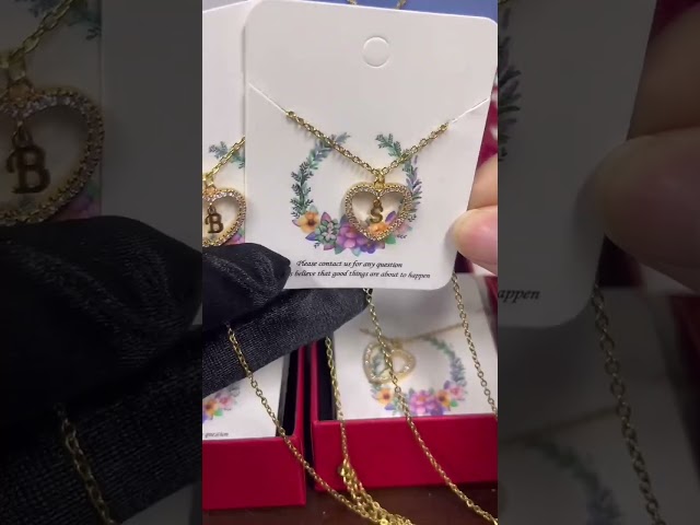 Vídeo relacionado con EUDORA Harmony Ball Collares con Iniciales Colgante de Corazon Iniciale Letra K para Mujer, Colgantes Letras Inicials K Rosas con Zirconia Cúbica Nombre 26 Monograma Joyería Regalos para Mujer, 18"