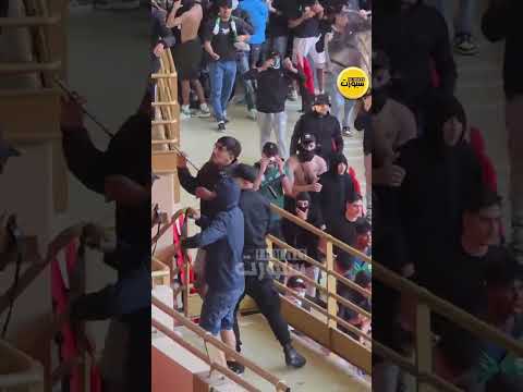 اشتباكات عنيفة في كلاسيكو الجيش والرجاء تشعل الأجواء