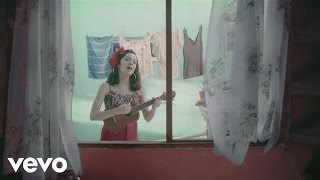 Aventurera Music Video