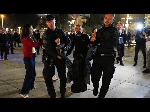 Video Thumbnail: Anti-war protesters rally outside US embassy office in Tel Aviv