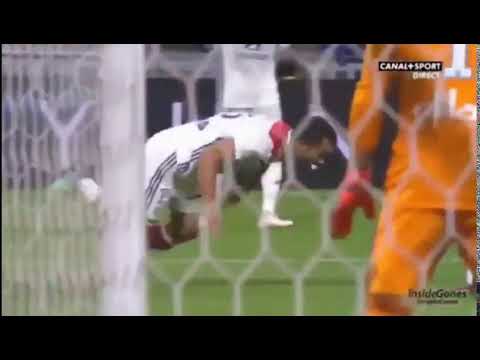 Le tacle "saumon" de l'international malgache Jeremy Morel