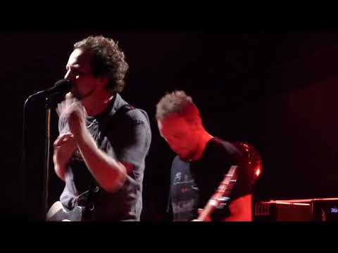 Pearl Jam - Sad - Wrigley Field (August 20, 2016)