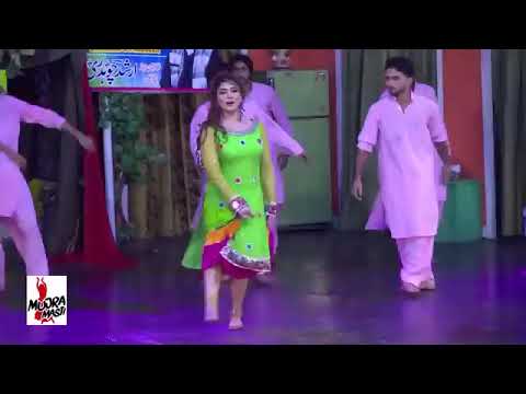 MUJRA QUEEN KHUSHBOO   KUNWARI MERI NATHLI   2016 PAKISTANI MUJRA DANCE