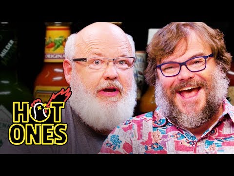 粘り強いDがスパイシーな手羽先でロックされる｜ホットワンズ (Tenacious D Gets Rocked By Spicy Wings | Hot Ones)