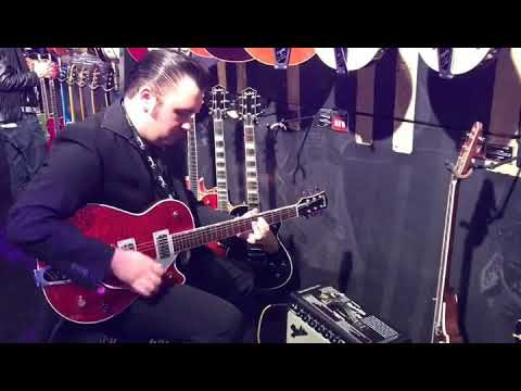 Ruzz Guitar - NAMM 2020 Gretsch Booth