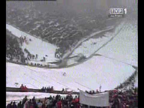 Adam Małysz   Oslo 2003   124 5m